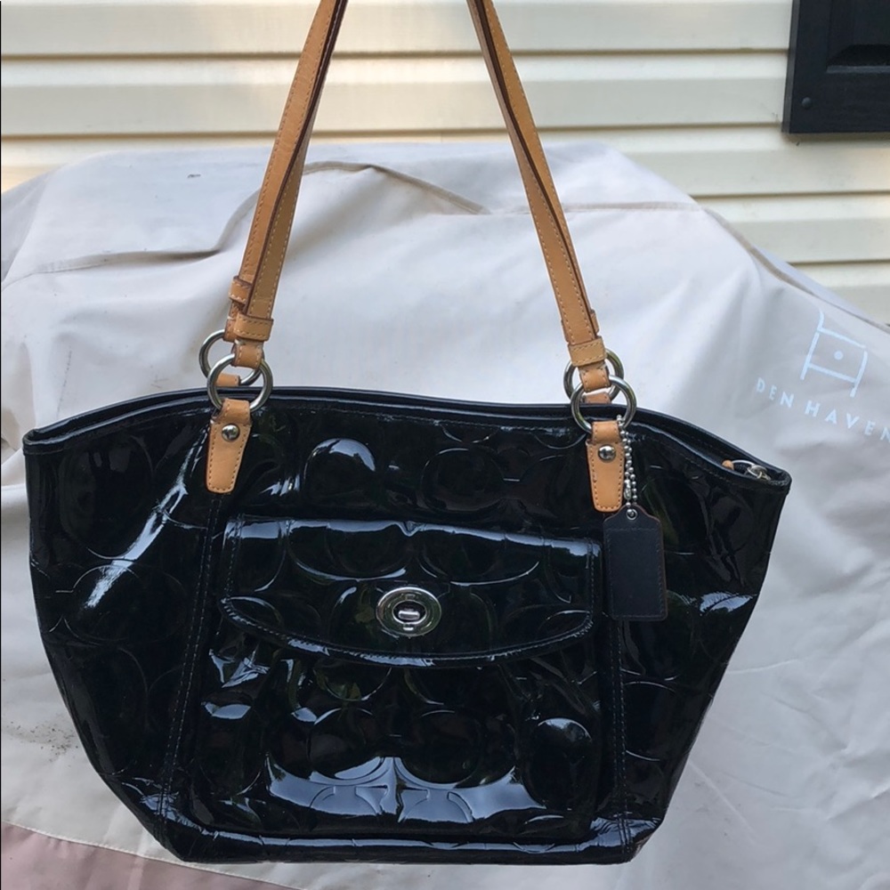 Coach shoulder bag